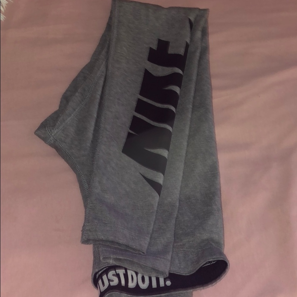 Nike leggings